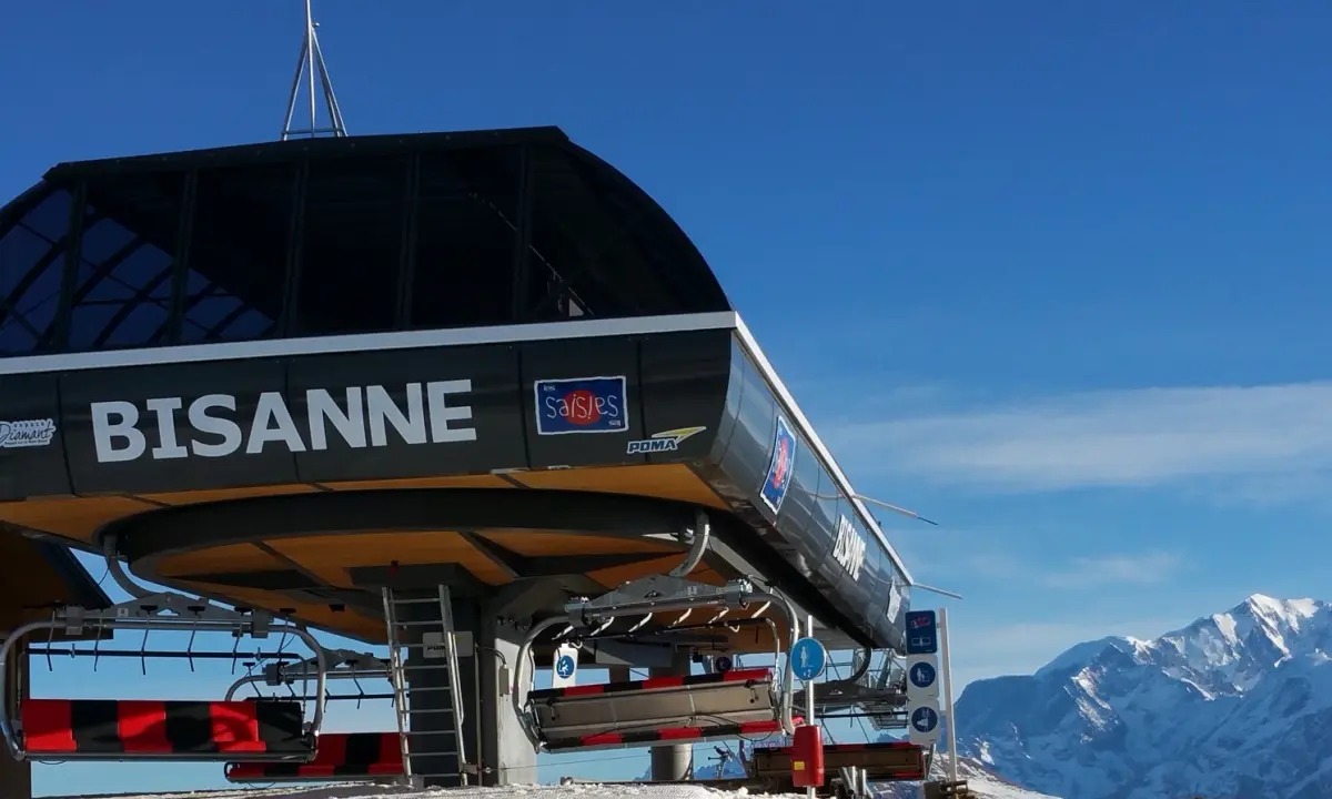 Dans les coulisses du télésiège de Bisanne